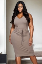 Load image into Gallery viewer, Plus Size Front Tied Ribbon Midi Dress
