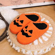 Load image into Gallery viewer, Halloween Slippers
