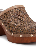 Load image into Gallery viewer, Jeydena Raffia Platform Clogs
