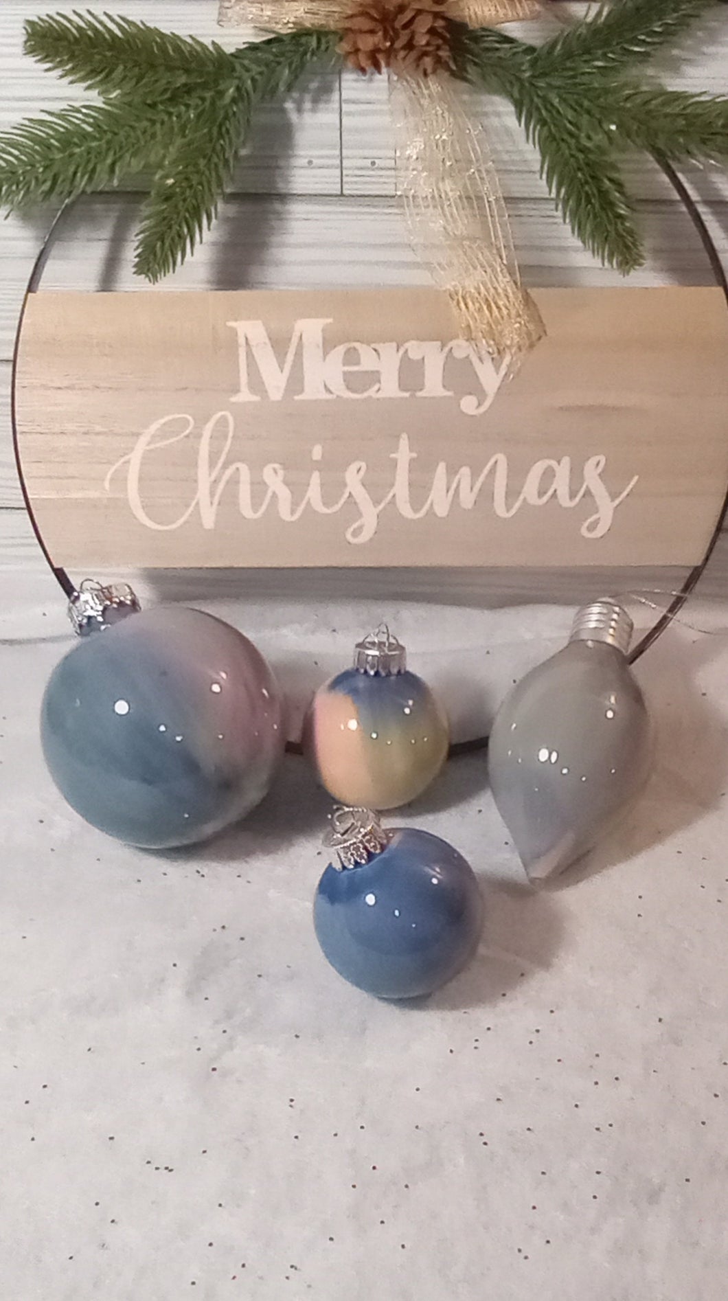 Aurora Christmas Ornaments 4 pack